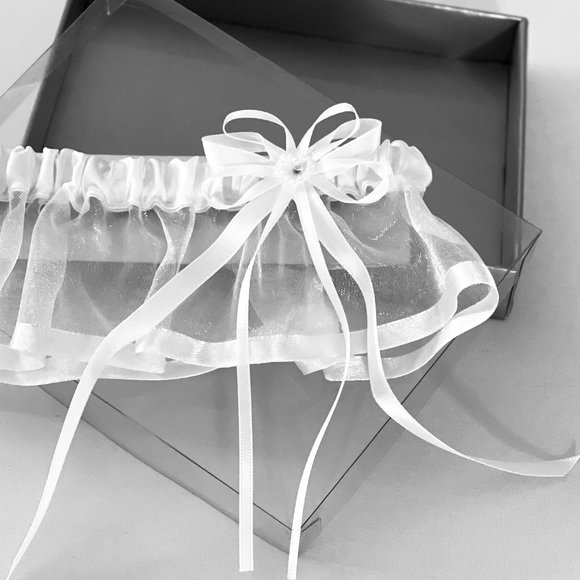 NIB All White Wedding Sheer Satin Organza Garter - Picture 2 of 4